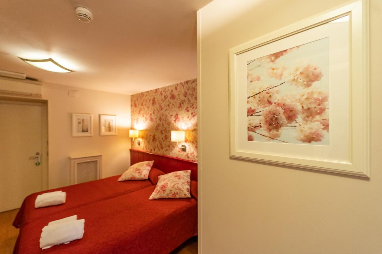 Hostal Matheu Madrid Exteriér fotografie