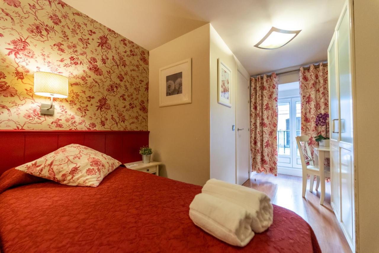 Hostal Matheu Madrid Exteriér fotografie