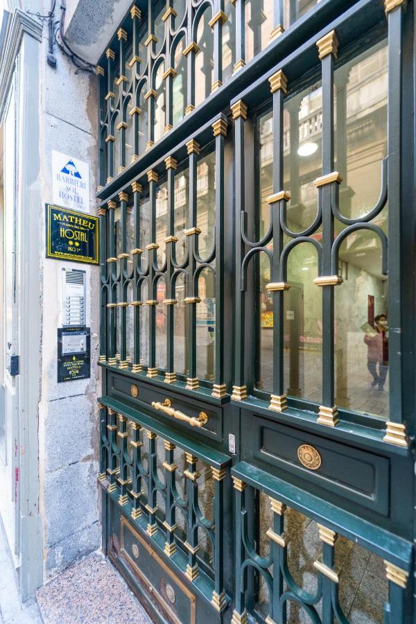 Hostal Matheu Madrid Exteriér fotografie