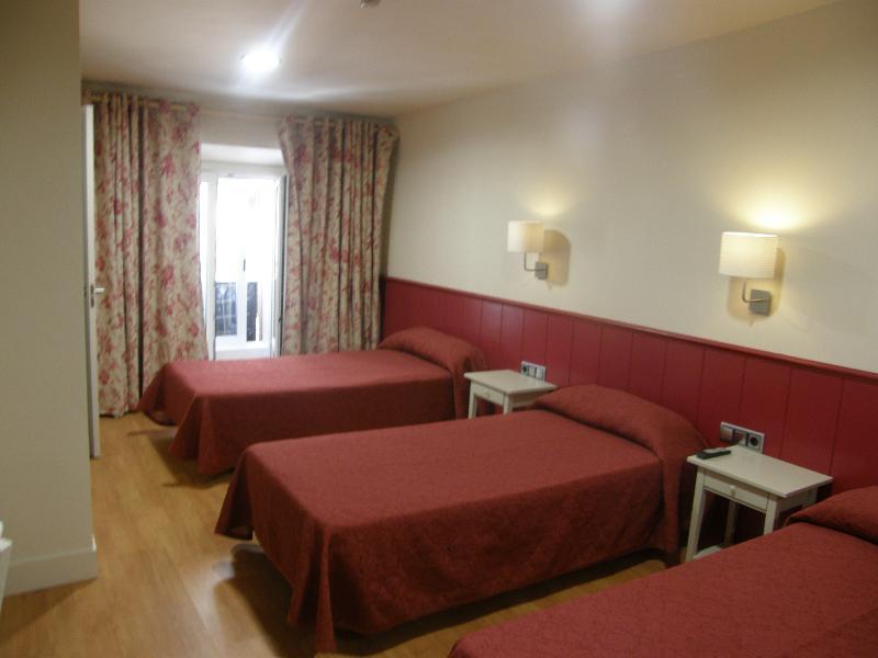 Hostal Matheu Madrid Exteriér fotografie